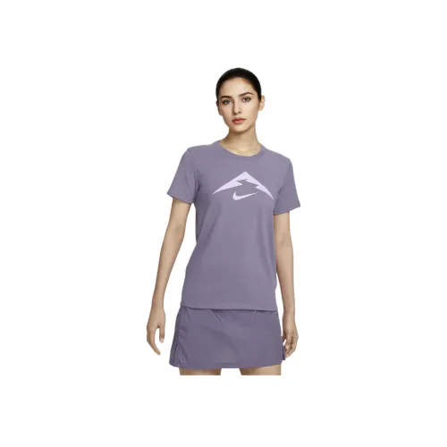 Nike T-Shirt Женская Daybreak Purple