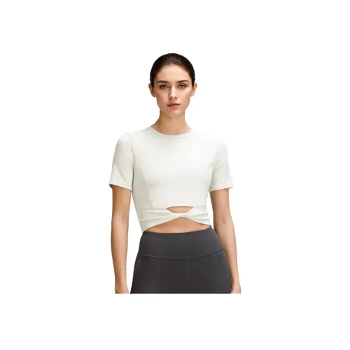 Женские T-рубашки Lululemon