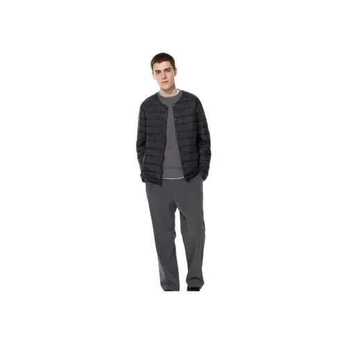 UNIQLO Мужские черные пуховики