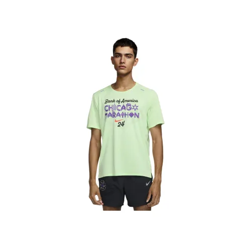 Nike Шаговый шов 365Dri Форма T Рубашка Мужская Туманный зеленый Яркий Темно-красный