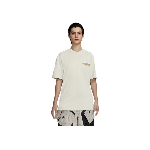 Nike ISPA T-Shirt Unisex Light Bone