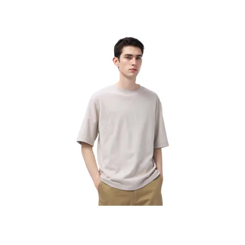 UNIQLO T-рубашка Unisex Light серого цвета