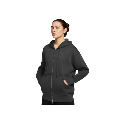 NIKE Серый 060 Женские Куртки