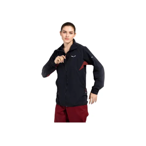 SALEWA Куртки и Пальто Женские Черные