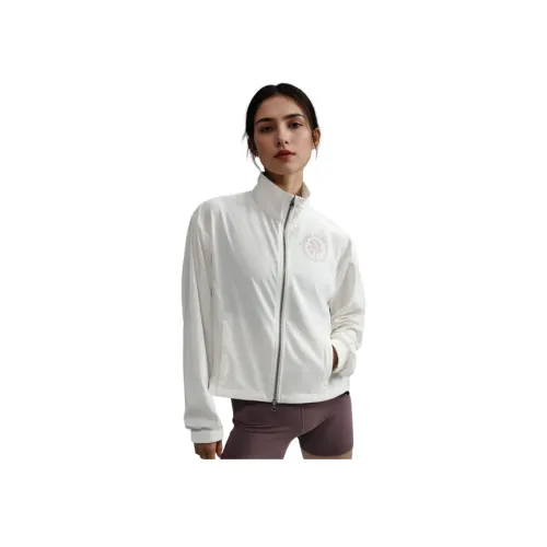 Nike Куртки и Пальто Женские Белые