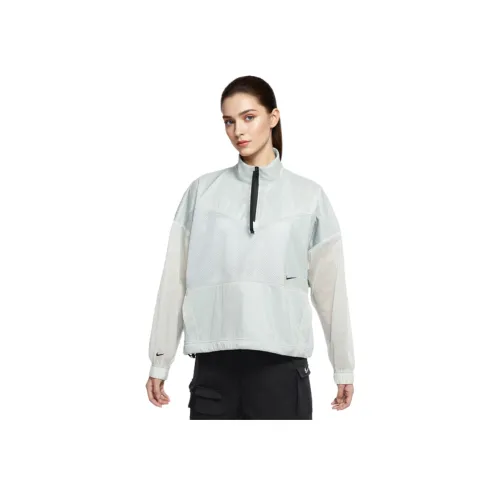 NIKE SPORTSWEAR TECH PACK FLOATING Каменно-серый Женские Куртки