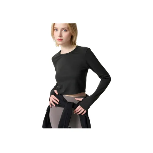 UNIQLO Черные Женские Футболки