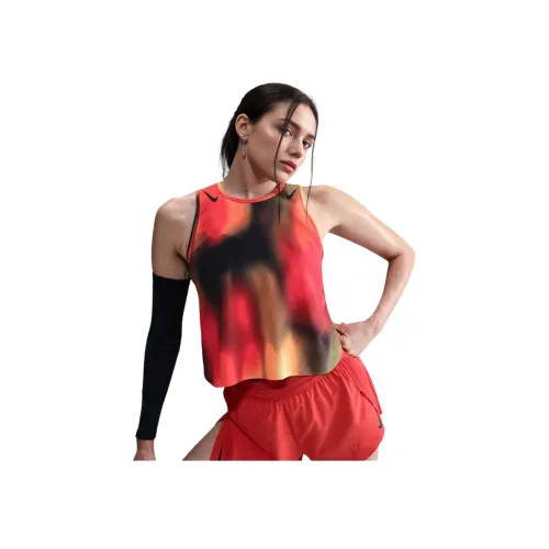 Nike AEROSWIFTDri Форма Спортивные Жилеты Женские Светло-лимонный цвет