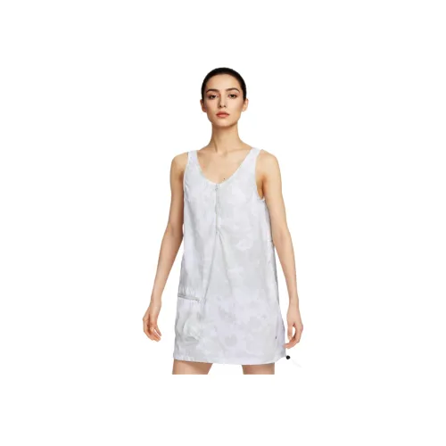 NIKE SPORTSWEAR TECH PACK Свет Серебряный Женские Платья без рукавов