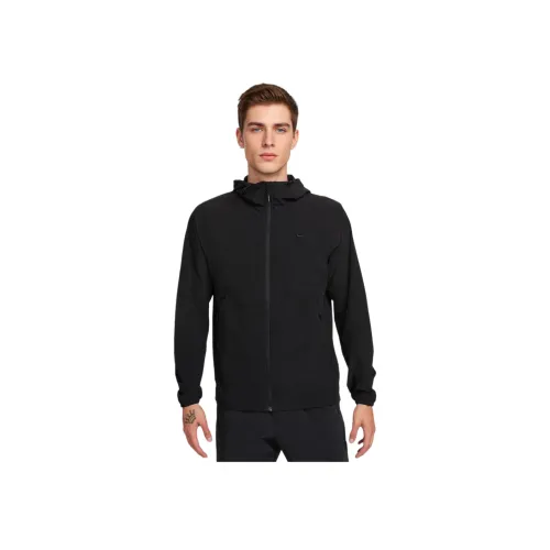 Nike Мужские черные куртки