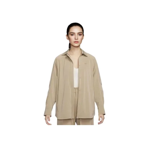 Nike Bliss Куртки и Пальто Женские Хаки