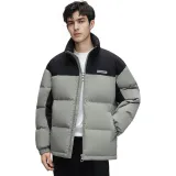 Чёрный и зелёный.