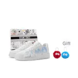 Белый и синий цвет (Включает 1 случайную подвеску)