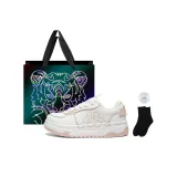 Белый, розовый (черный, тигр, подарочная сумка + носки)