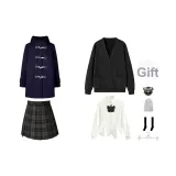 Темно-синий шерстяной пальто + черный кардиган + белая длинная рубашка + август короткая юбка + бабочка, значок + носки до икры + пылезащитный чехол + вешалка