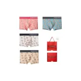 Подарочная коробка из 4 предметов (Розовый медвежонок куб + Желтый медвежонок куб + Grizzly медвежонок куб + Белый медвежонок куб)