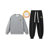 Флисовая подкладка, тяжелый серый свитшот + черные штаны