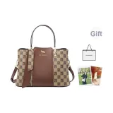 Темно-коричневый