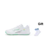 Белый, зеленый + спортивные носки.