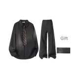 Черный костюм брюки (в комплекте с брошью) (без воротника)