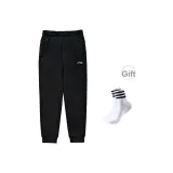 Черные и полосатые носки