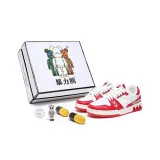 Бело-красный