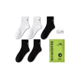 5 пачек (3 черных / 2 белых / носки без рисунка)