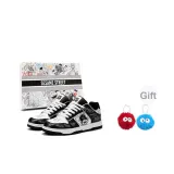 Чёрный (Включает 1 случайную подвеску)