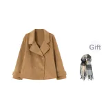 Ветер и песочно‑верблюжий