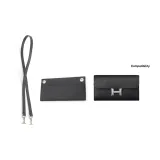 Чёрный с серебряной застёжкой плечевой ремень