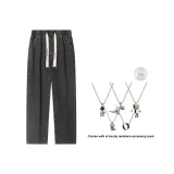 Чёрно-серый (с ожерельем)