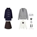 Темно-синий шерстяной пальто + серый кардиган + белая длинная рубашка + юбка с оборками + бант, значок + носки до икры + пылезащитный чехол + вешалка