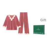 Розовая кожаная