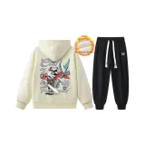 Флисовая подкладка, хаки свитшот + черные штаны