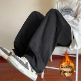 Черный с флисовой подкладкой