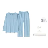 Светло-голубой