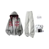 Темно-серые + светло-серые штаны (в комплекте с случайной футболкой)