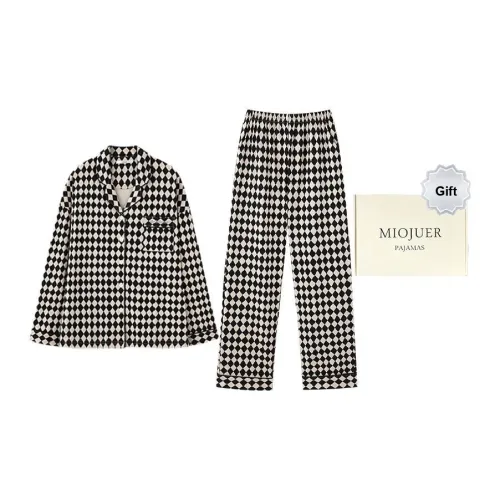 MIOJUER Пижамный комплект женский Gift Box Set хаки черный