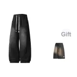 Black (В комплекте с темно-серым брендом шорты)