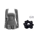 Серое платье + кардиган (с стилем кольца для волос)