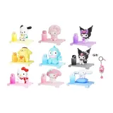 Целая коробка из 8 (с возможностью получить Скрытый) дает подвески в виде качалки Melody