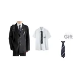 Черное пальто, белая рубашка [бесплатный галстук]