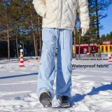 Светло-голубой