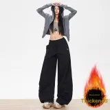 Флисовая подкладка, черные штаны