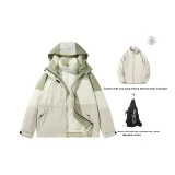 Зеленый (в комплекте с внутренней курткой и сумкой через плечо)