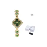 Искрящийся Золотой Стразы Четырехлистный Клевер Зеленая Поверхность