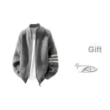 Тканый серый, устойчивый к скатываниям. (В комплекте с брошью)