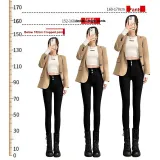 Чёрный, вертикальный, три пуговицы, с флисовой подкладкой