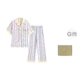 Вишня, буква, полосы, короткий, длина (размер в длину), зеленая коробка