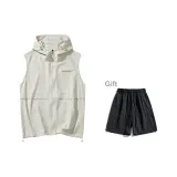 Бежевый (в комплекте с черными штанами)